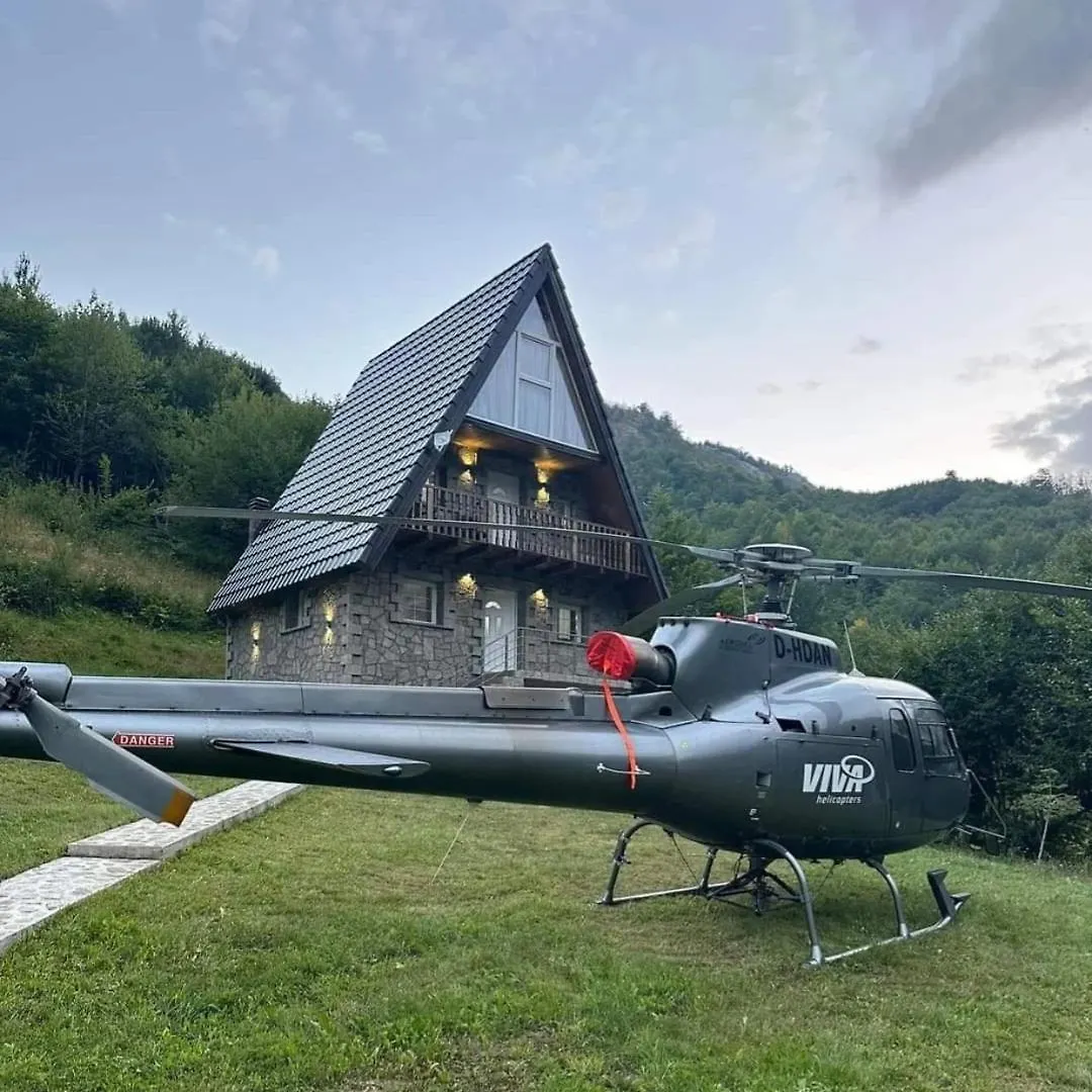 Tatil parkı Shtepia E Shqiponjes Otel Gropat e Selces